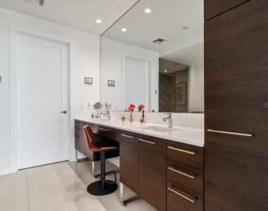 1155 N Gulfstream Avenue - Photo Thumbnail 50
