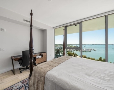 1155 N Gulfstream Avenue - Photo Thumbnail 48