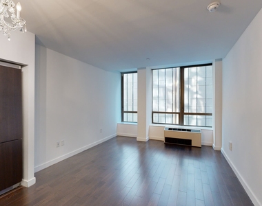95 Wall Street - Photo Thumbnail 2