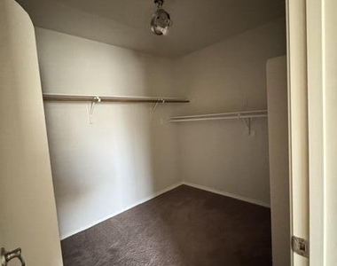 2508 Sparrow Point Street - Photo Thumbnail 21