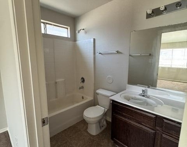 2508 Sparrow Point Street - Photo Thumbnail 20