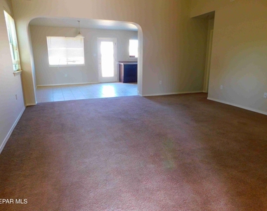 2508 Sparrow Point Street - Photo Thumbnail 5