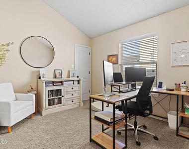 12529 Paseo Rosannie Avenue - Photo Thumbnail 15