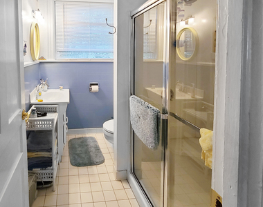 12 Elliott Avenue - Photo Thumbnail 7