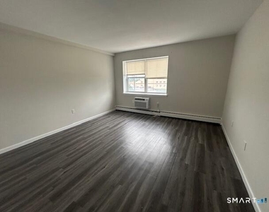 40-2 Prospect Avenue - Photo Thumbnail 11