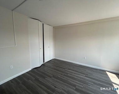 40-2 Prospect Avenue - Photo Thumbnail 8