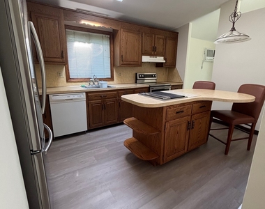 33 Lochview Drive - Photo Thumbnail 5