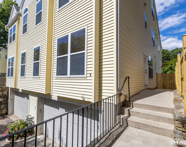 7 Edgewood Street - Photo Thumbnail 4