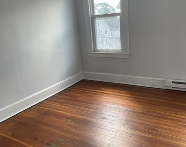 191 Alder Street - Photo Thumbnail 4