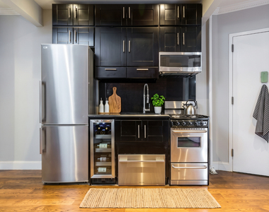 3 West 103rd Street - Photo Thumbnail 2