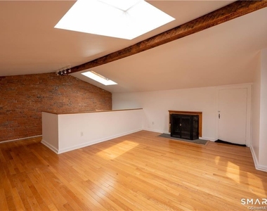 100 Lyon Street - Photo Thumbnail 10