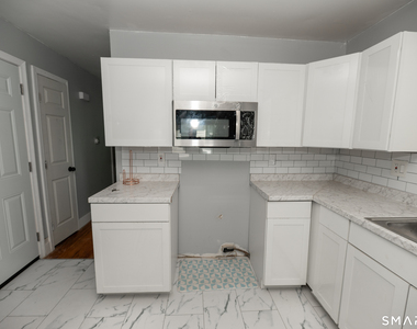 26 Tyler Street - Photo Thumbnail 8