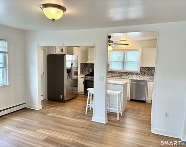 658 Beechmont Avenue - Photo Thumbnail 4