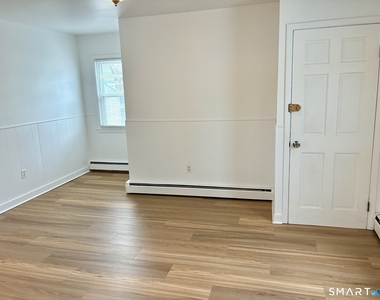 658 Beechmont Avenue - Photo Thumbnail 6