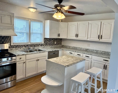 658 Beechmont Avenue - Photo Thumbnail 3