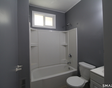 34 Lenox Street - Photo Thumbnail 5