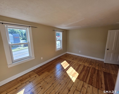 506 Main Street - Photo Thumbnail 14