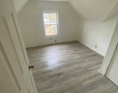 27 Lilac Street - Photo Thumbnail 6