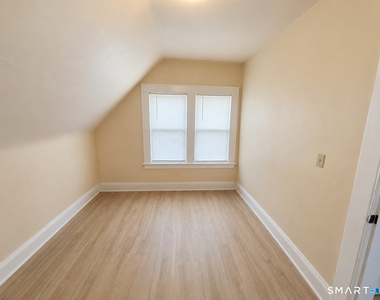 614 Bishop Avenue - Photo Thumbnail 6