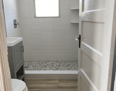 51 Indian Neck Avenue - Photo Thumbnail 10