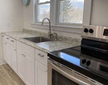 51 Indian Neck Avenue - Photo Thumbnail 4