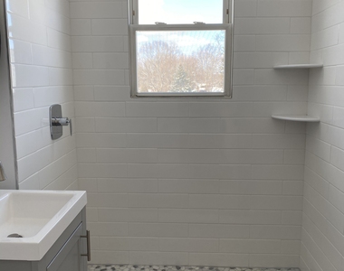 51 Indian Neck Avenue - Photo Thumbnail 6