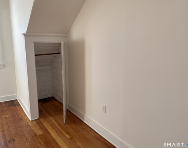 51 Indian Neck Avenue - Photo Thumbnail 11