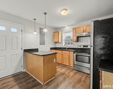 149 Main Street - Photo Thumbnail 7