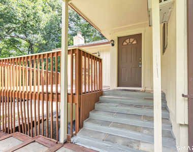 21 Old Redding Road - Photo Thumbnail 6