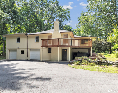 21 Old Redding Road - Photo Thumbnail 3