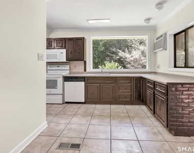 21 Old Redding Road - Photo Thumbnail 31