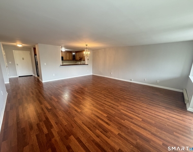 1460 Elm Street - Photo Thumbnail 6