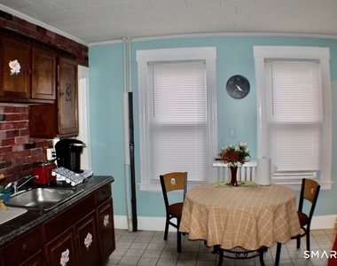 51 Brownell Avenue - Photo Thumbnail 6