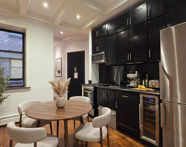 15 West 103rd Street - Photo Thumbnail 1