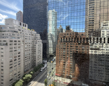 157 East 57th Street - Photo Thumbnail 5