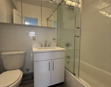 157 East 57th Street - Photo Thumbnail 14