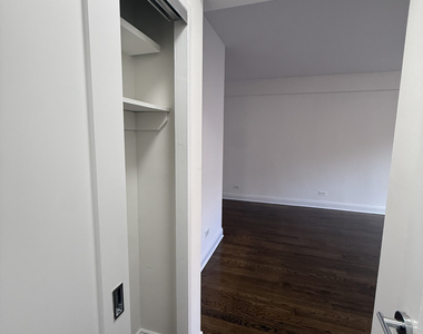 157 East 57th Street - Photo Thumbnail 11