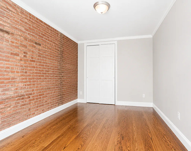 171 East 102nd Street - Photo Thumbnail 4