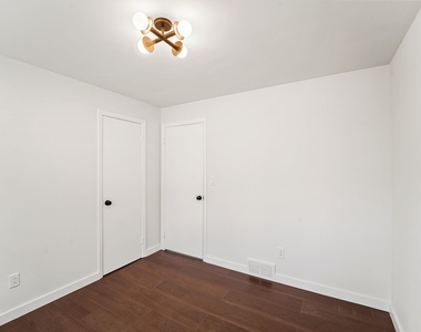110 Mill Street - Photo Thumbnail 9