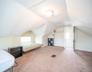 101 Crittenden Boulevard - Photo Thumbnail 12