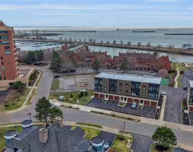 240 Lakefront Boulevard - Photo Thumbnail 35