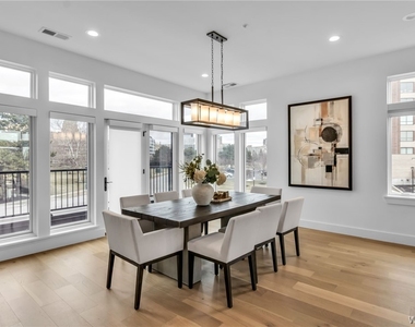 240 Lakefront Boulevard - Photo Thumbnail 18