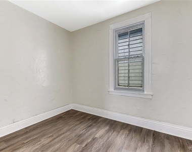76 Chester Street - Photo Thumbnail 7