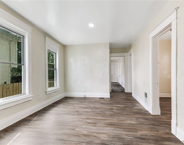 76 Chester Street - Photo Thumbnail 3
