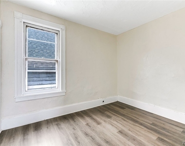 76 Chester Street - Photo Thumbnail 12