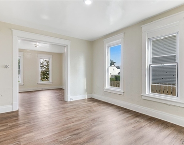 76 Chester Street - Photo Thumbnail 4