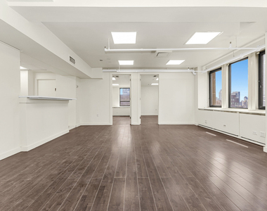 369 Lexington Avenue - Photo Thumbnail 6