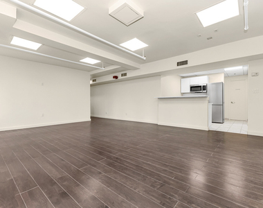 369 Lexington Avenue - Photo Thumbnail 4
