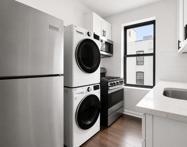 2254 5th Avenue - Photo Thumbnail 10