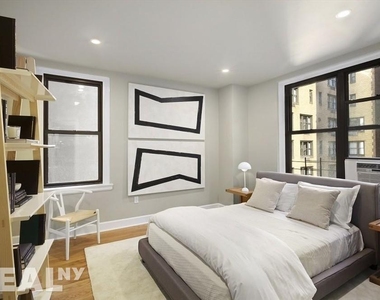 East 48th Street - Photo Thumbnail 1